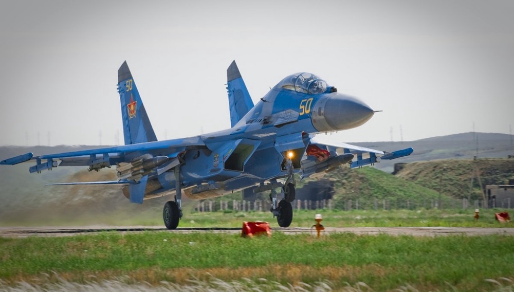 Су-27. Фото из архива Tengrinews.kz