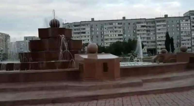 "Поющий фонтан" в парке имени Первого Президента в Актобе.